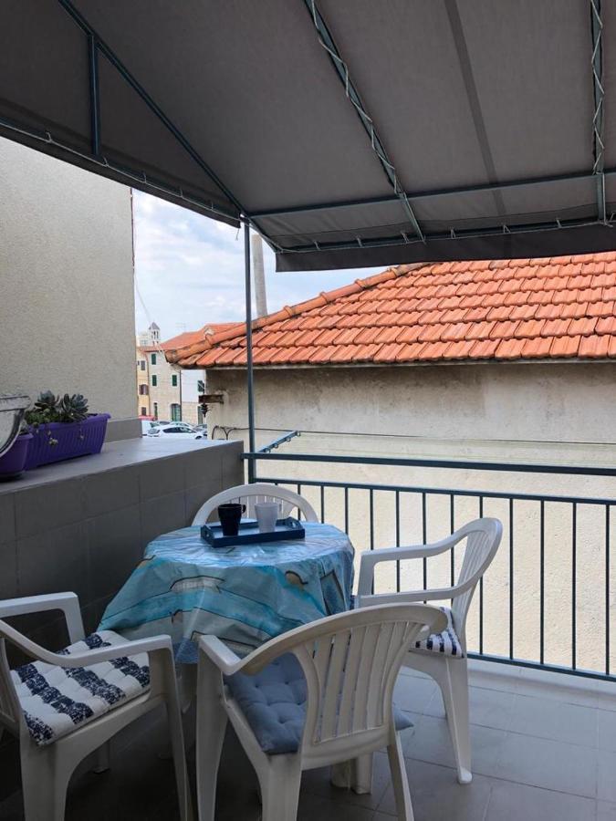 Studio Apartman Salis Vodice Lägenhet Exteriör bild